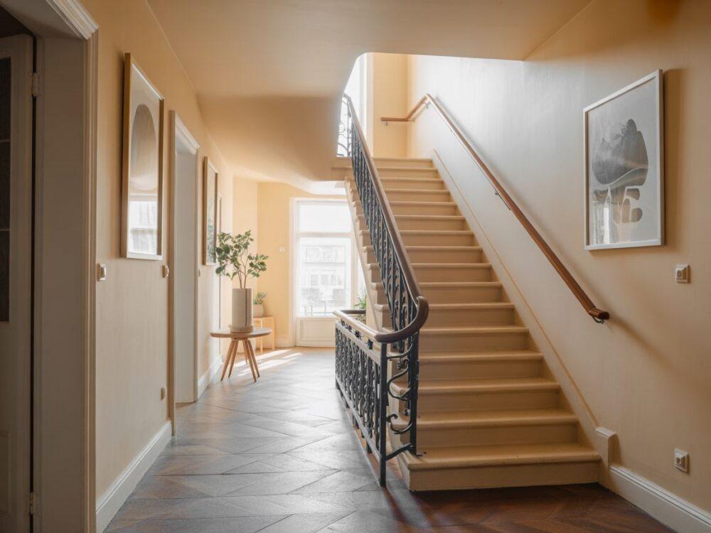 nowoczesne schody LED