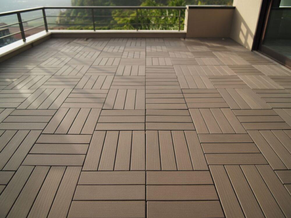 rowki drenażowe między płytkami