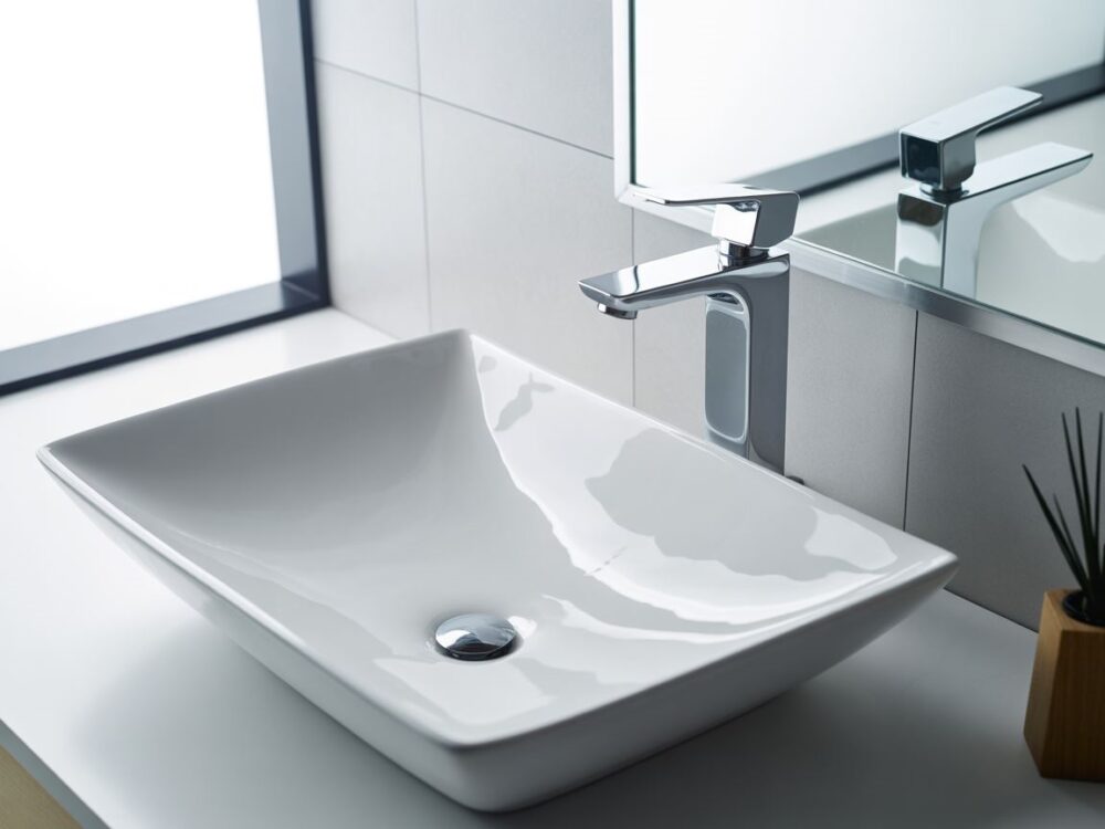 wysoka bateria do umywalki nablatowej